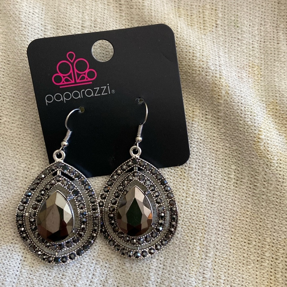 New paparazzi earrings